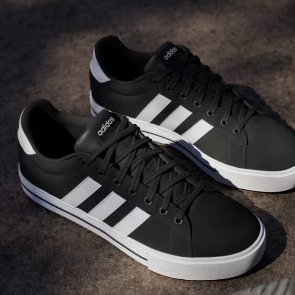 M 9.5 / W 10.5 Adidas Everyday 4.0 Skate Sneakers Black Suede Unisex - Picture 2 of 8